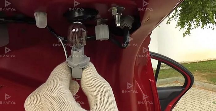 Замена лампы стоп сигнала Alfa Romeo 146 в Новом Уренгое