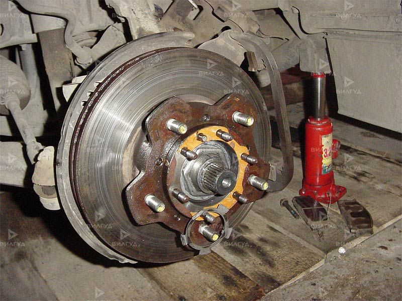Замена подшипника задней ступицы Alfa Romeo 146 в Новом Уренгое
