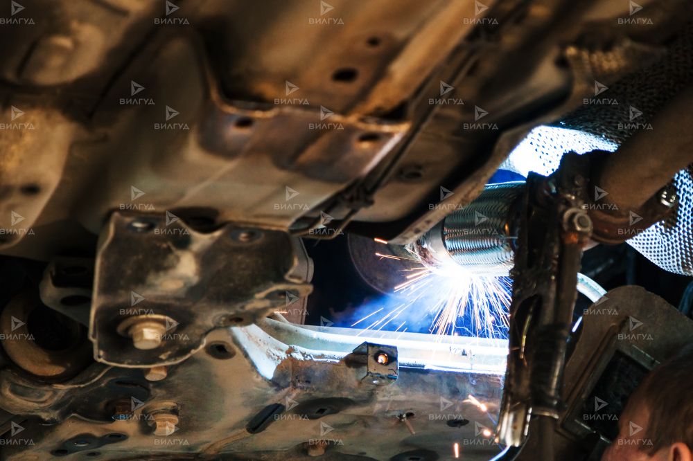 Ремонт выхлопной системы Cadillac SRX в Новом Уренгое