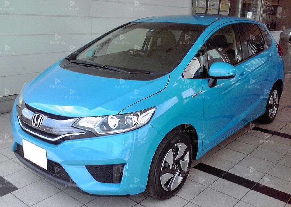 Диагностика двигателя Honda Fit в Новом Уренгое