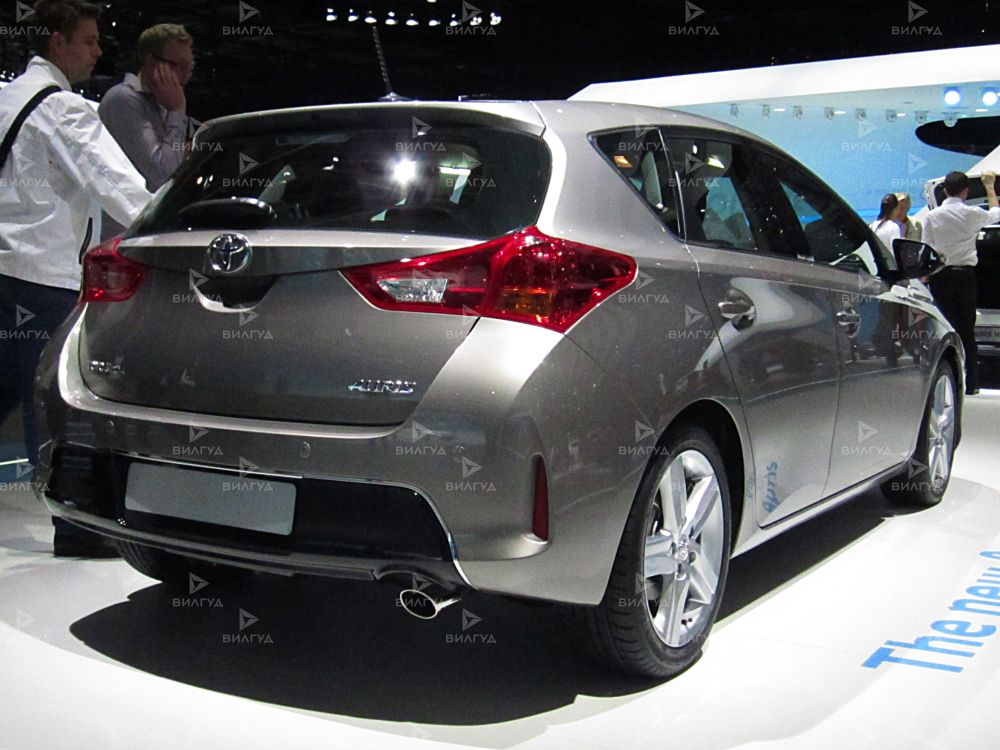 Замена масляного насоса Toyota Auris в Новом Уренгое Замена масляного насоса Toyota Auris в Новом Уренгое