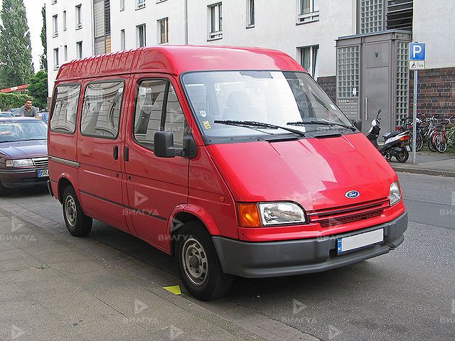 Замена габаритной лампы Ford Transit в Новом Уренгое