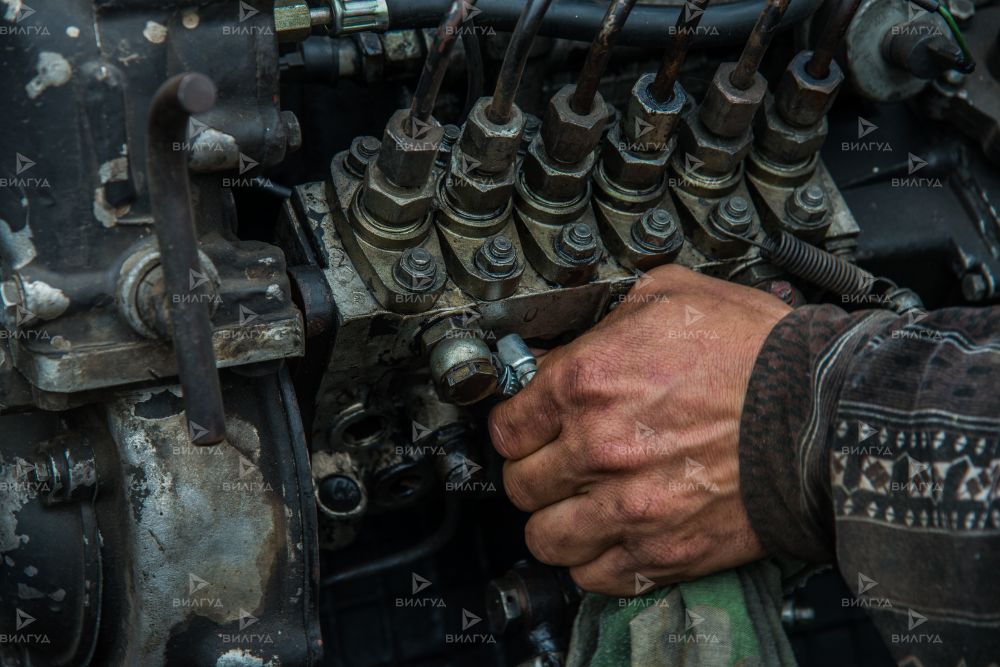 Замена погружного топливного фильтра Ford в Новом Уренгое