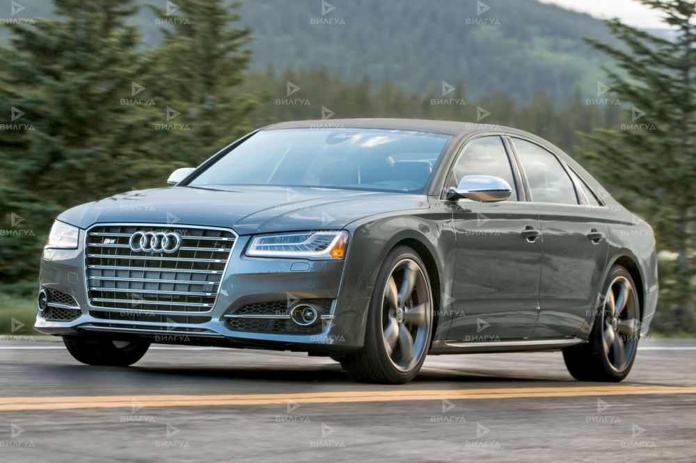 Замена ремня генератора Audi S8 в Новом Уренгое