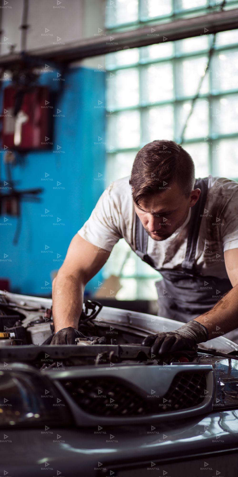 Замена ремня генератора Mazda в Новом Уренгое