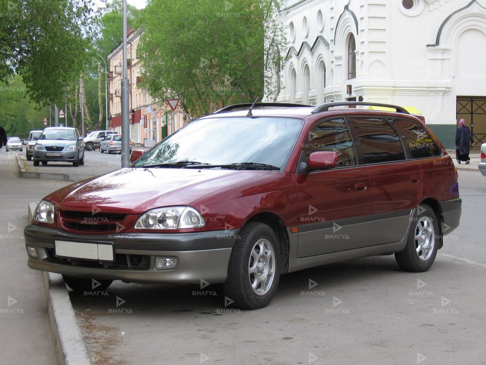 Сход-развал Toyota Caldina в Новом Уренгое